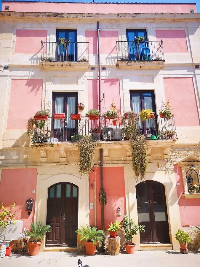 Family Apt By Dimore In Sicily Syracuse